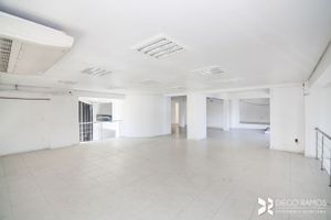 Image 34 - 203603