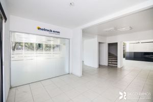 Image 46 - 203603