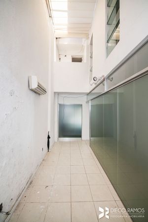 Image 52 - 203603
