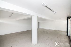 Image 62 - 203603