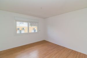 Image 17 - 203647
