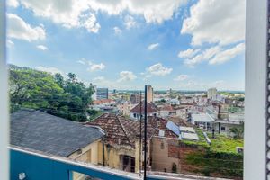 Image 17 - 203650