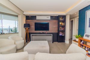 Image 3 - 203650