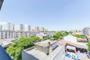 Image 6 - 203707