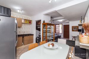 Image 31 - 203770