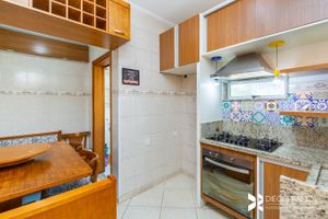 Image 17 - 203797
