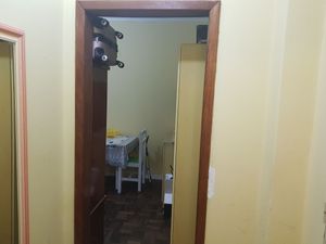 Image 7 - 203844