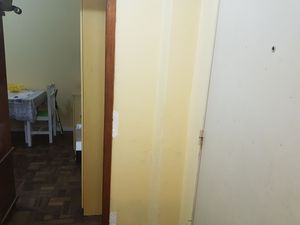 Image 2 - 203844
