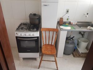 Image 4 - 203844