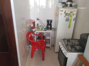 Image 5 - 203844