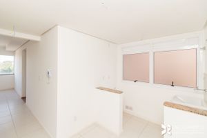 Image 17 - 203950