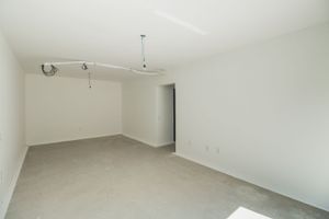 Image 37 - 203988