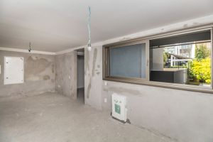 Image 44 - 203988