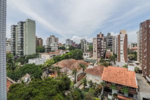 Image 19 - 204006