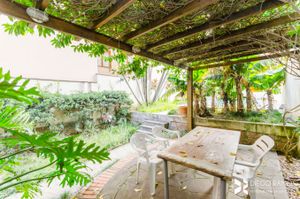 Image 30 - 204038
