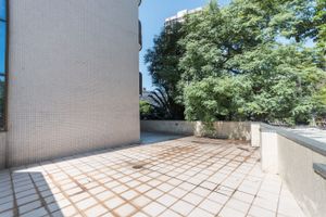 Image 19 - 204155