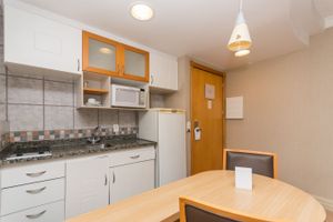 Image 13 - 204155