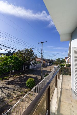Image 3 - 204172