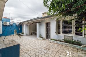 Image 40 - 204223