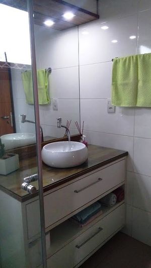 Image 19 - 204266