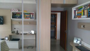 Image 9 - 204266