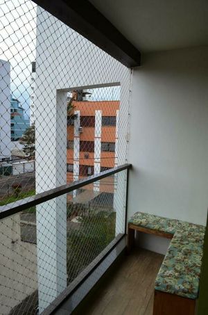 Image 14 - 204266