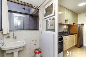 Image 19 - 204267