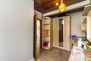 Image 34 - 204283