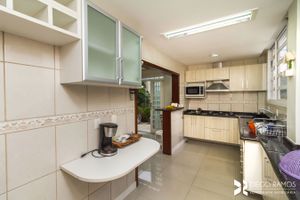 Image 38 - 204283