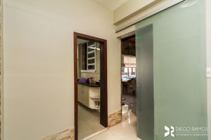 Image 42 - 204283