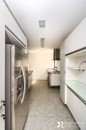 Image 29 - 204292