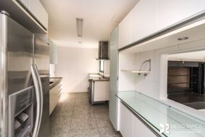 Image 30 - 204292
