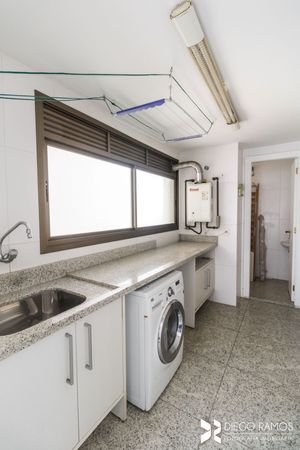 Image 32 - 204292