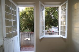 Image 3 - 204293
