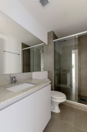 Image 12 - 204306