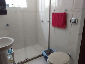 Image 4 - 204329
