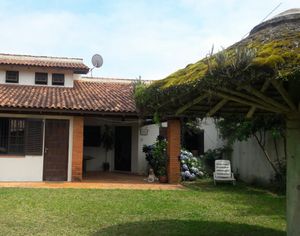 Image 1 - 204377