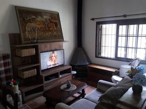 Image 14 - 204377
