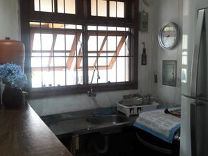 Image 17 - 204377
