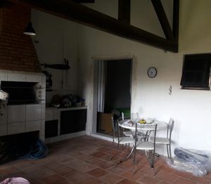 Image 20 - 204377
