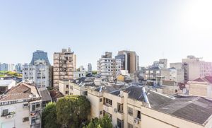 Image 17 - 204379