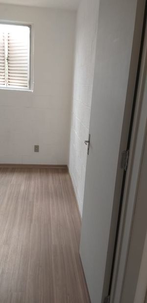 Image 21 - 204382