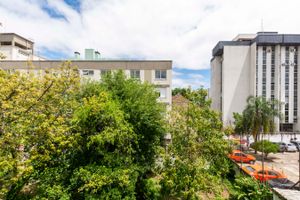 Image 4 - 204400