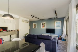 Image 3 - 204420