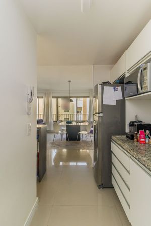 Image 20 - 204420