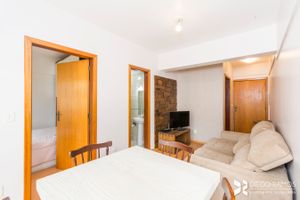 Image 4 - 204513