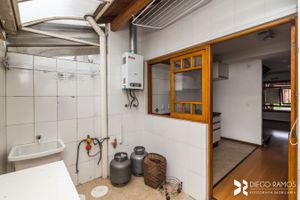 Image 35 - 204585