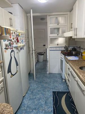 Image 19 - 204639