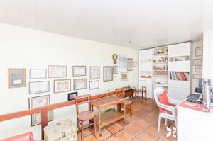 Image 16 - 204691