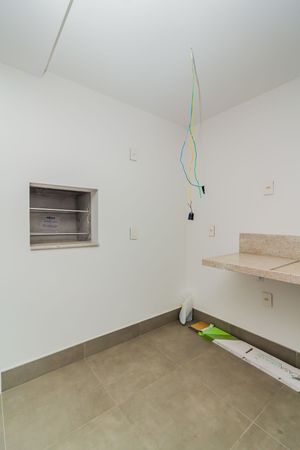 Image 23 - 204707